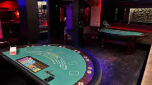 Lire la suite à propos de l’article Soirée Blackjack et Chuck a Luck